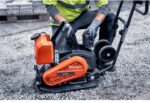 HUSQVARNA LF 60i LAT - Akku Rüttelplatte vorlaufend mit 88 kg - Battery System BLi-X – Bild 2