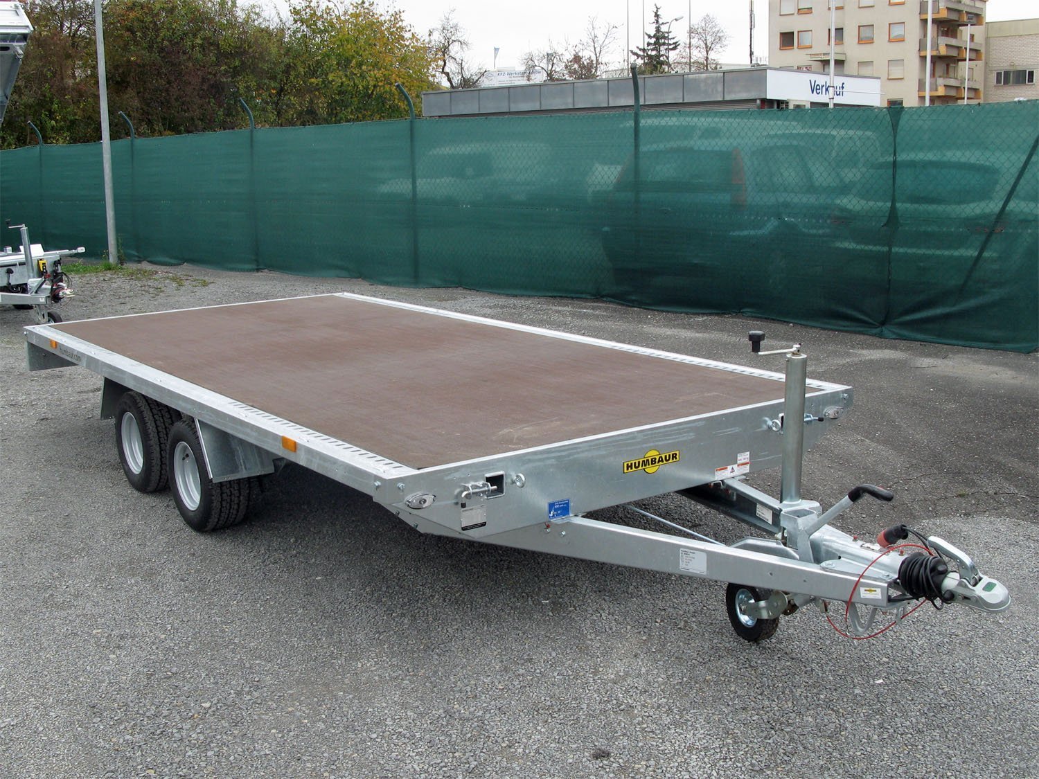 daf553bc1a775515384241ef172eab79.jpg Humbaur Universal 3000 Seilwinde, Alu Bordwände 350 mm, Auffahrbohlen – Bild 1